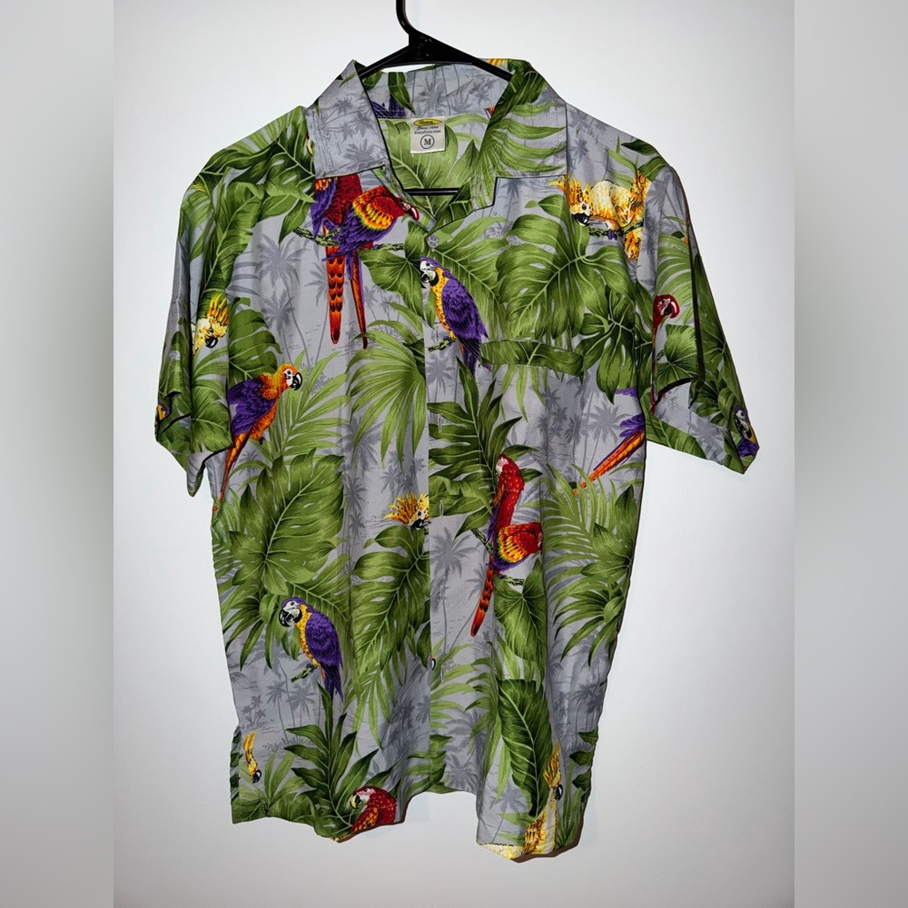 Donating soon- RIMA Hawaiian Parrots Flowers Button Shirt Overshirt